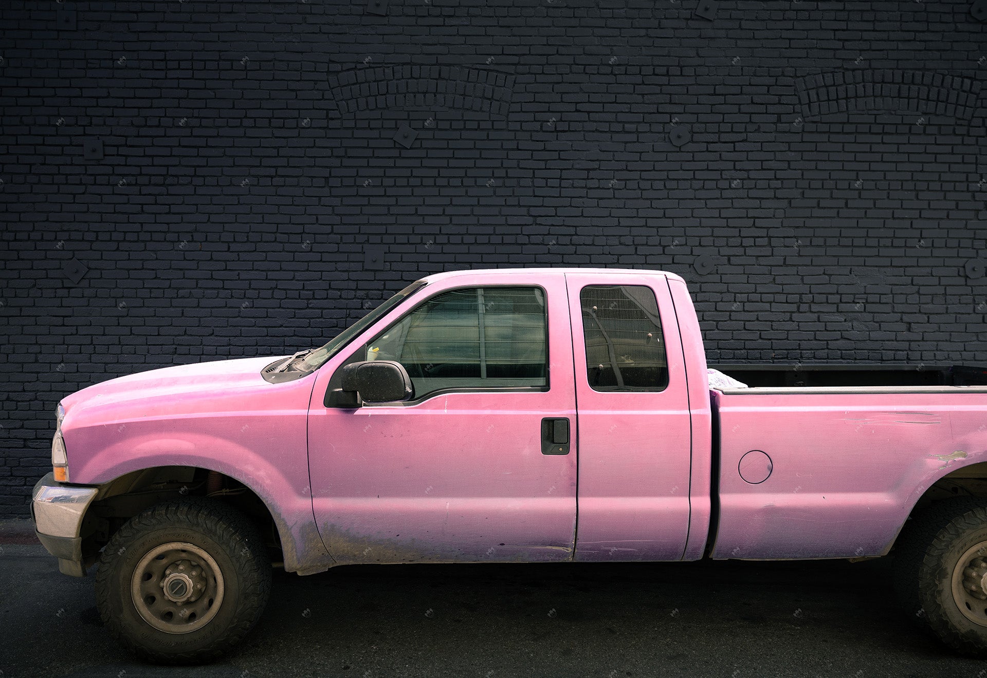 beverly hills pink truck – howdysmiles.com 