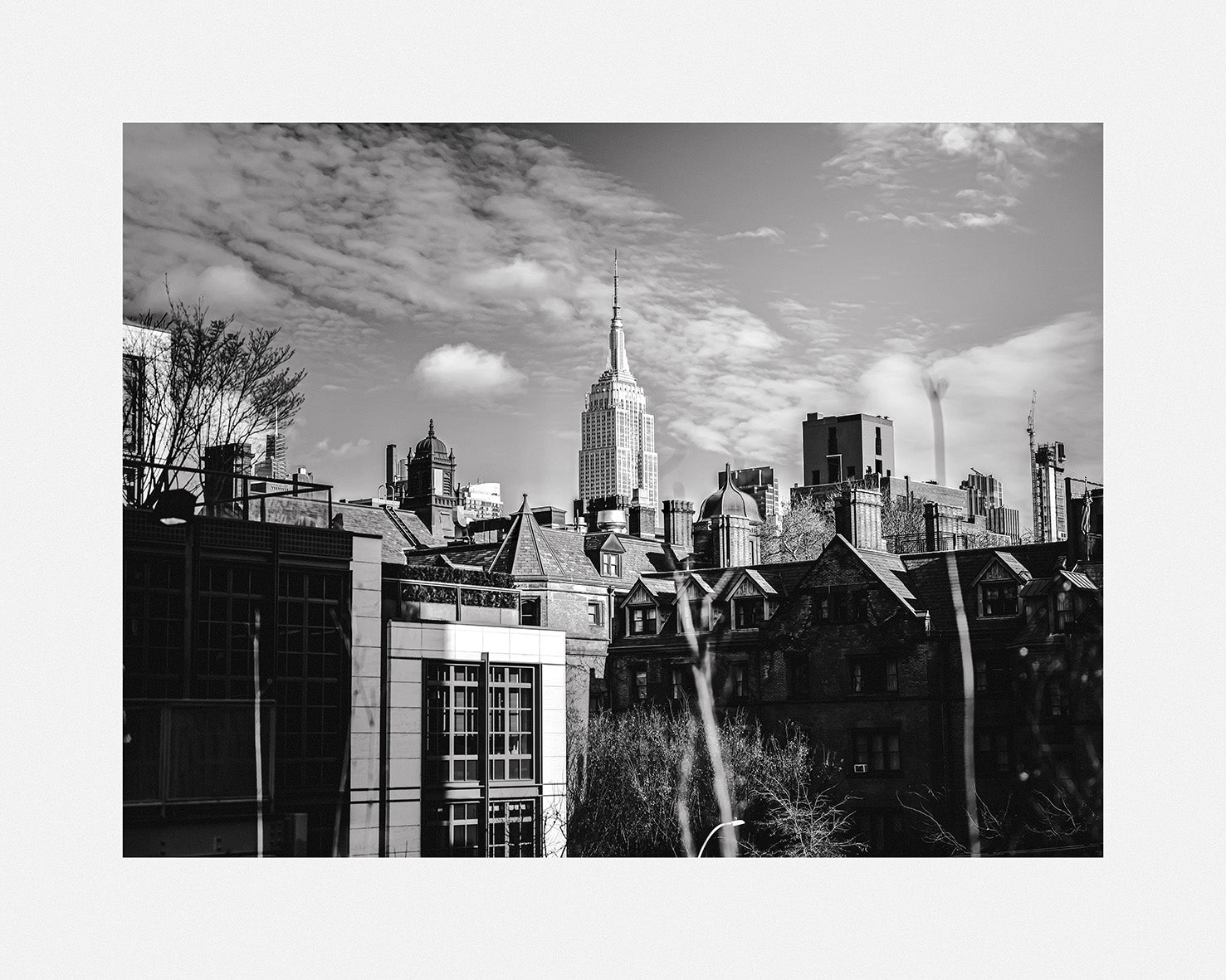 nyc empire state build on brick